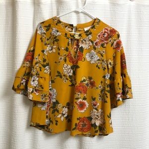 Women’s flowy shirt